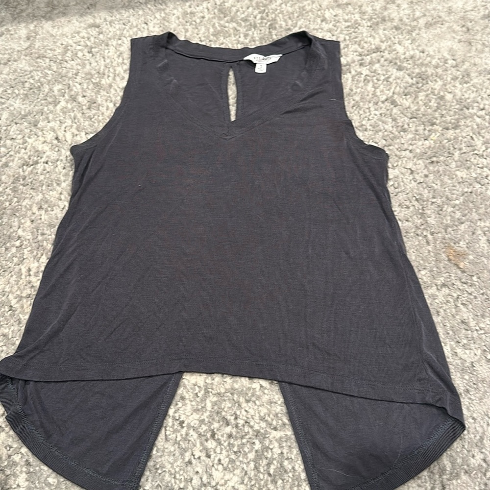 Grey Francesca’s open back grey shirt
